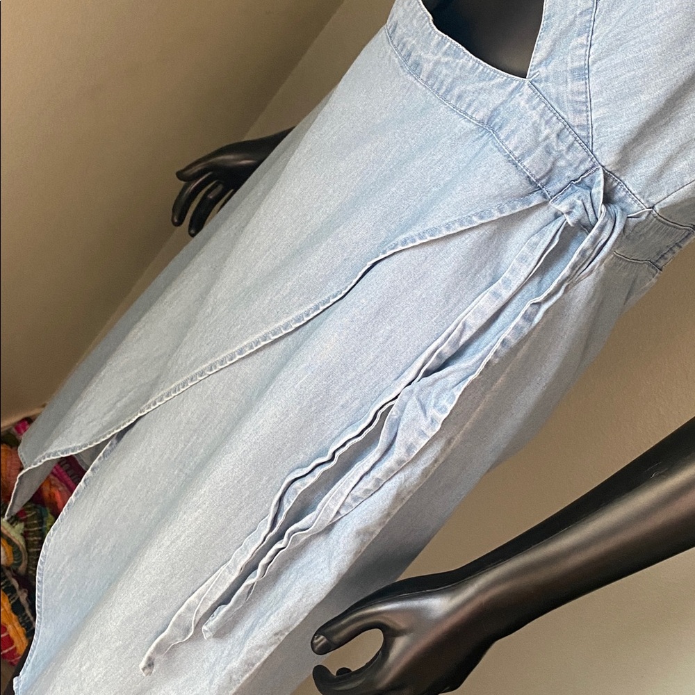 Express Light Blue Denim Dress - Picture 10 of 13